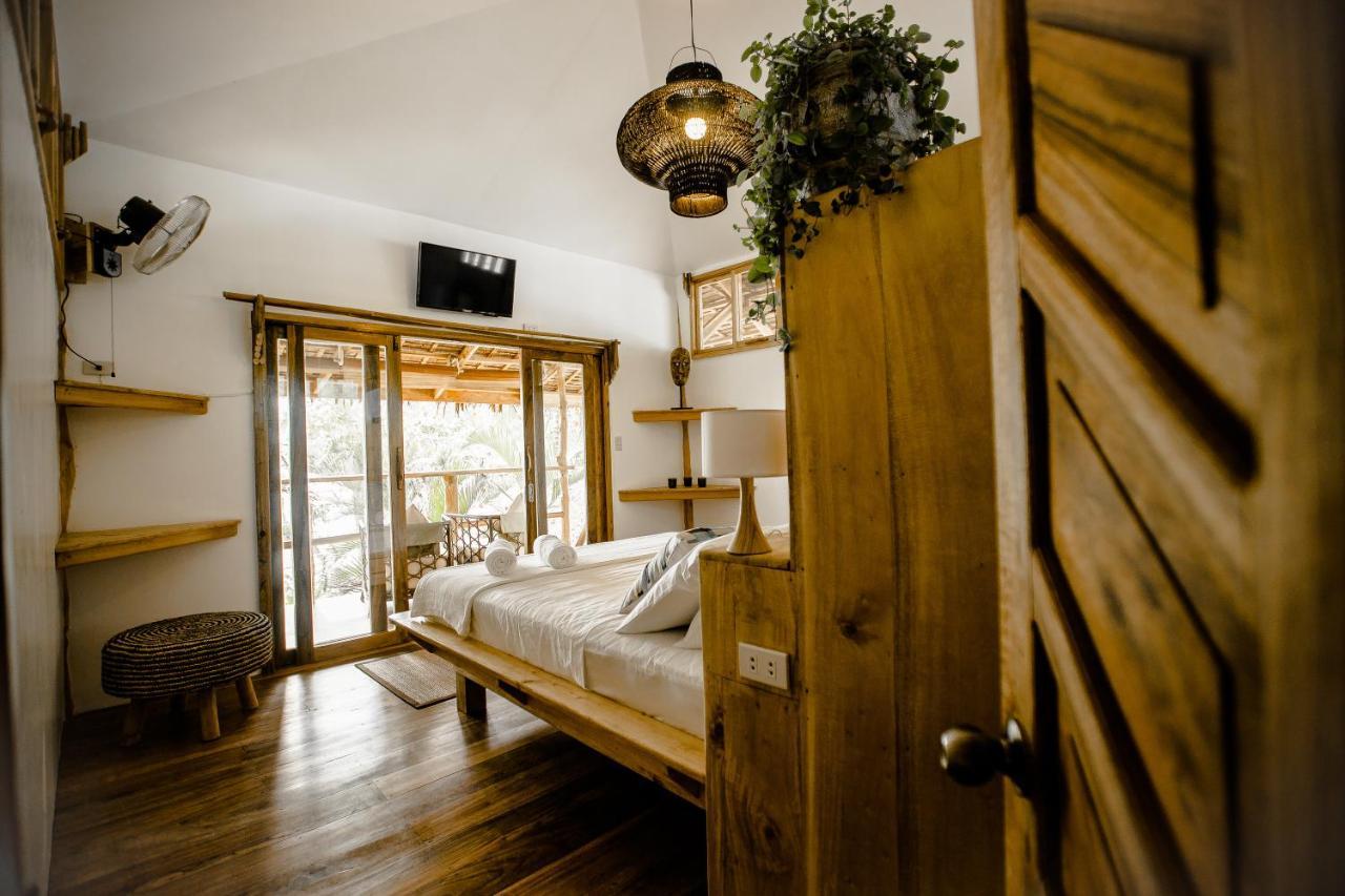 Maligaya Beach Bungalows El Nido Bagian luar foto