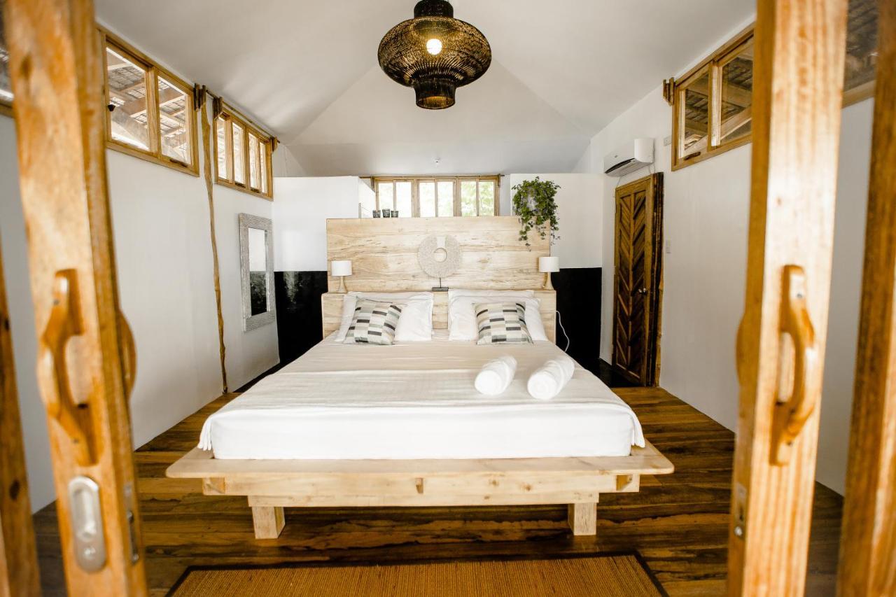 Maligaya Beach Bungalows El Nido Bagian luar foto